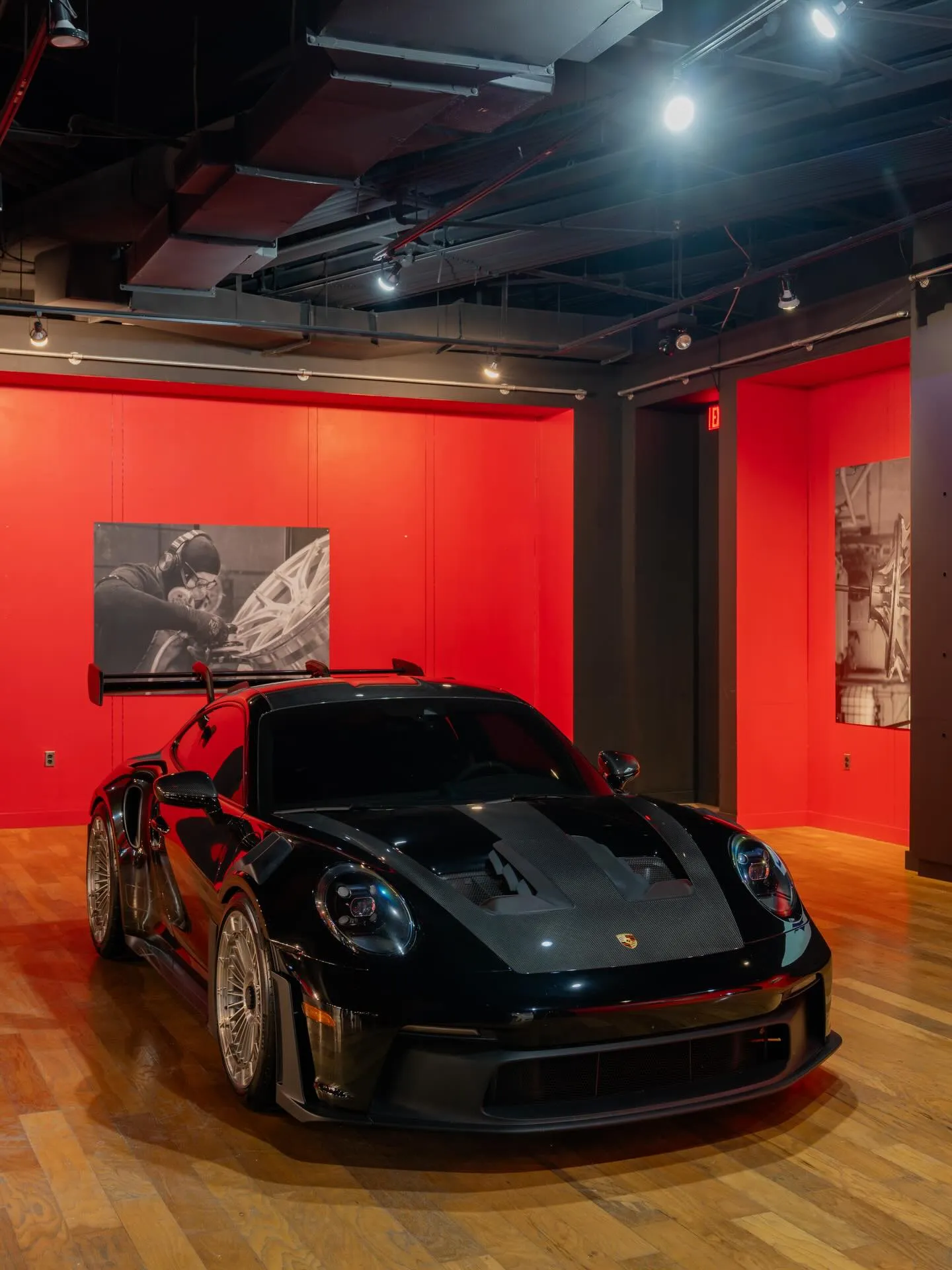 VOSSEN Engineered Art Gallery at Das Renn Treffen 2026