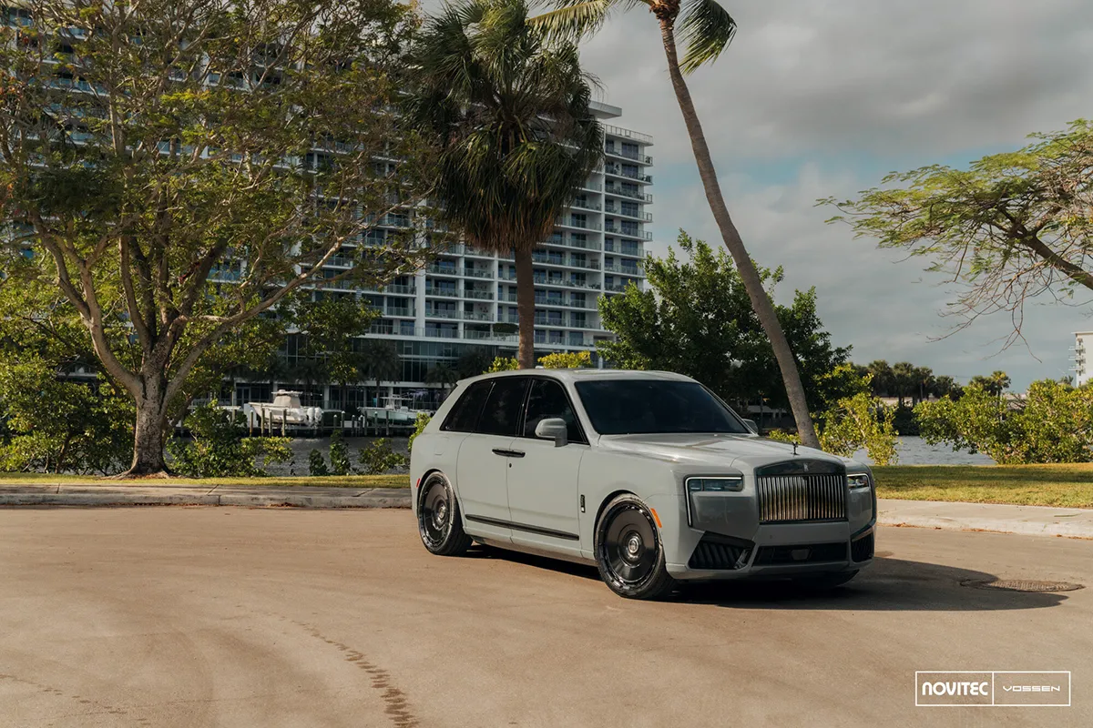 Rolls Royce Cullinan - Novitec SP3 Vossen