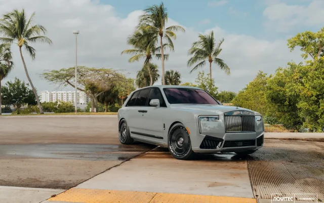 Rolls Royce Cullinan - Novitec SP3 Vossen