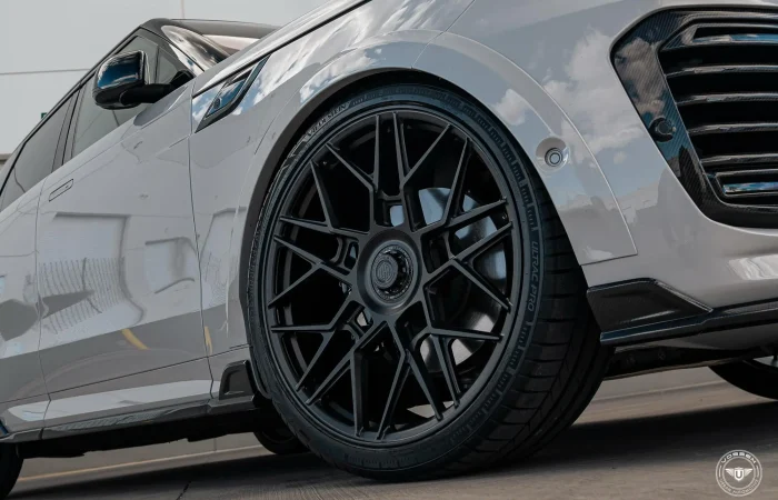 Range Rover Sport Vossen UV-1R