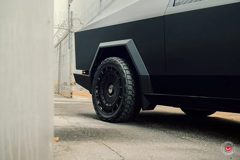 Tesla Cybertruck Vossen LC3-11