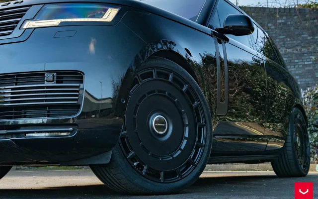 Ranger Rover nâng cấp mâm Vossen HF-9 chính hãng