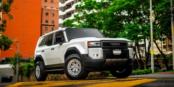 Toyota Land Cruiser Prado Vossen HFX-1 chính hãng