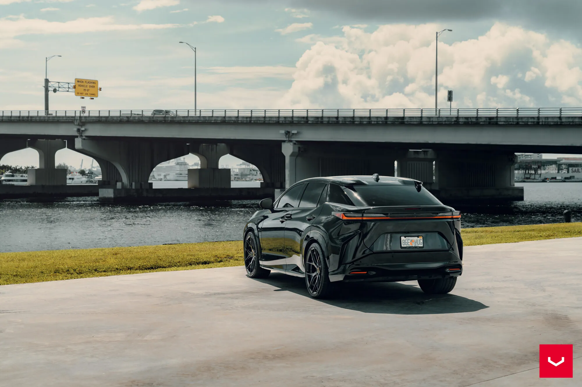 Lexus RZ450e Vossen HF-5