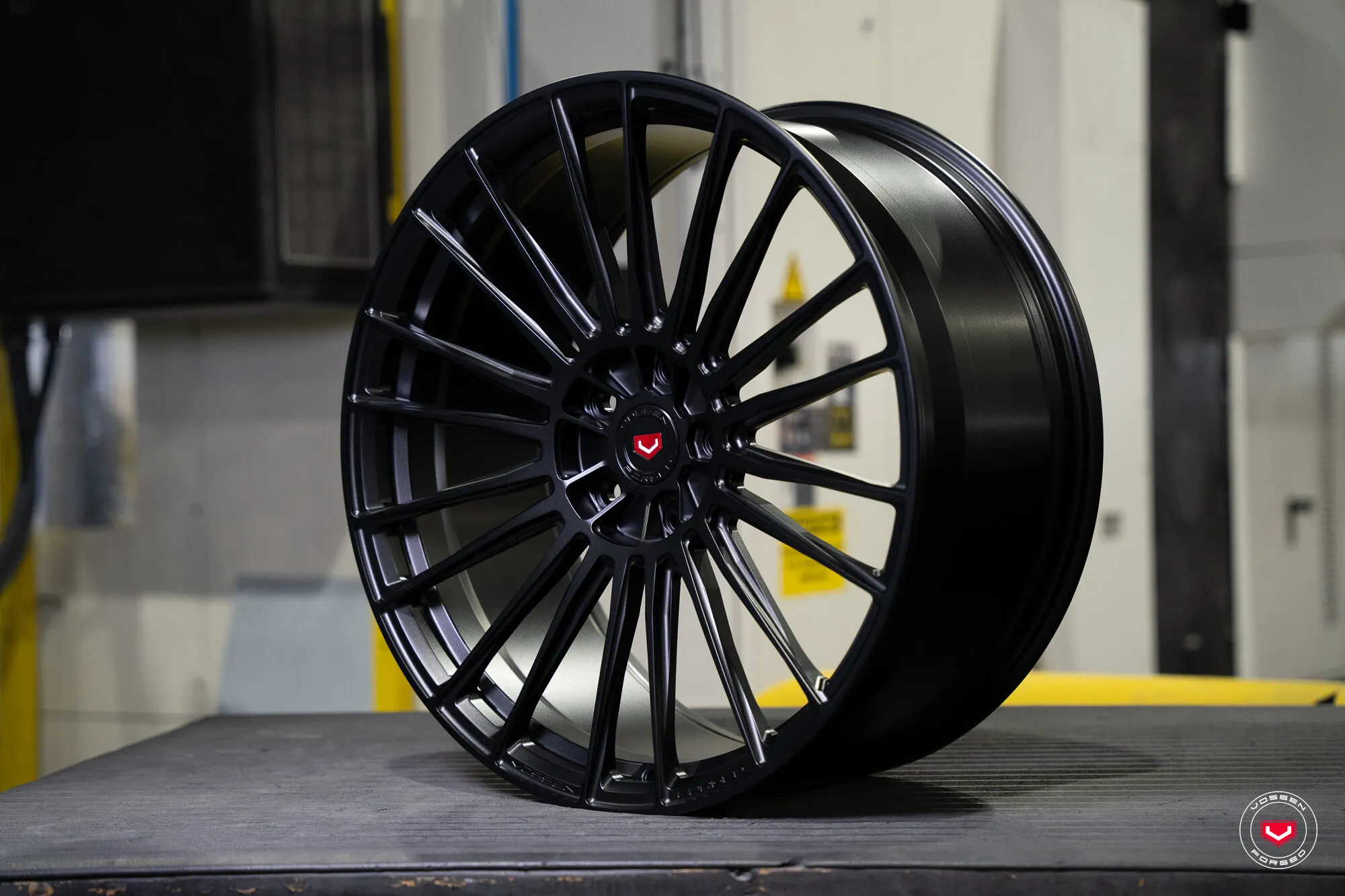 Vossen S17-04 monoblock Gloss Black