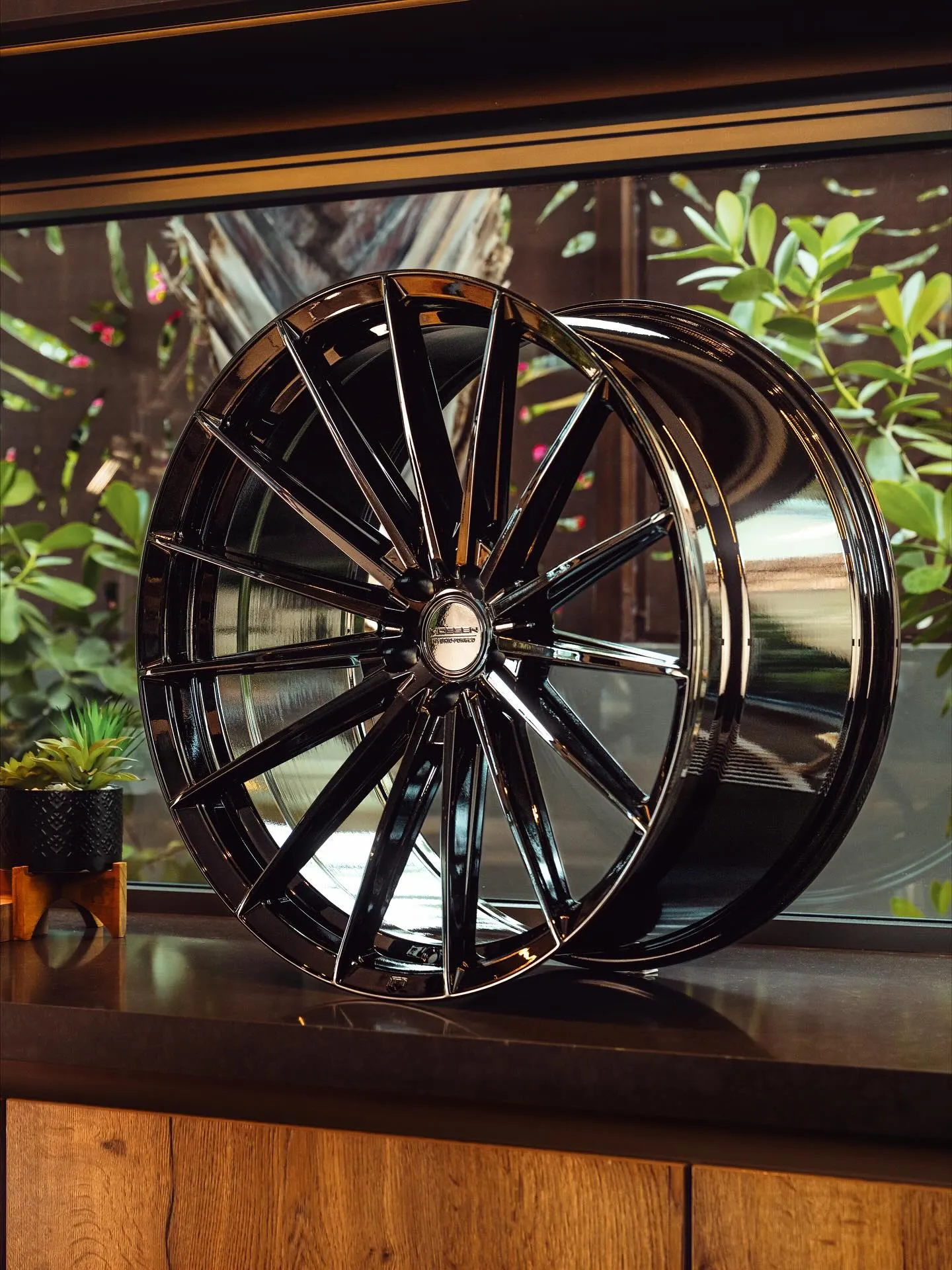 Vossen HFX-4 | Hybrid Forged HFX Series