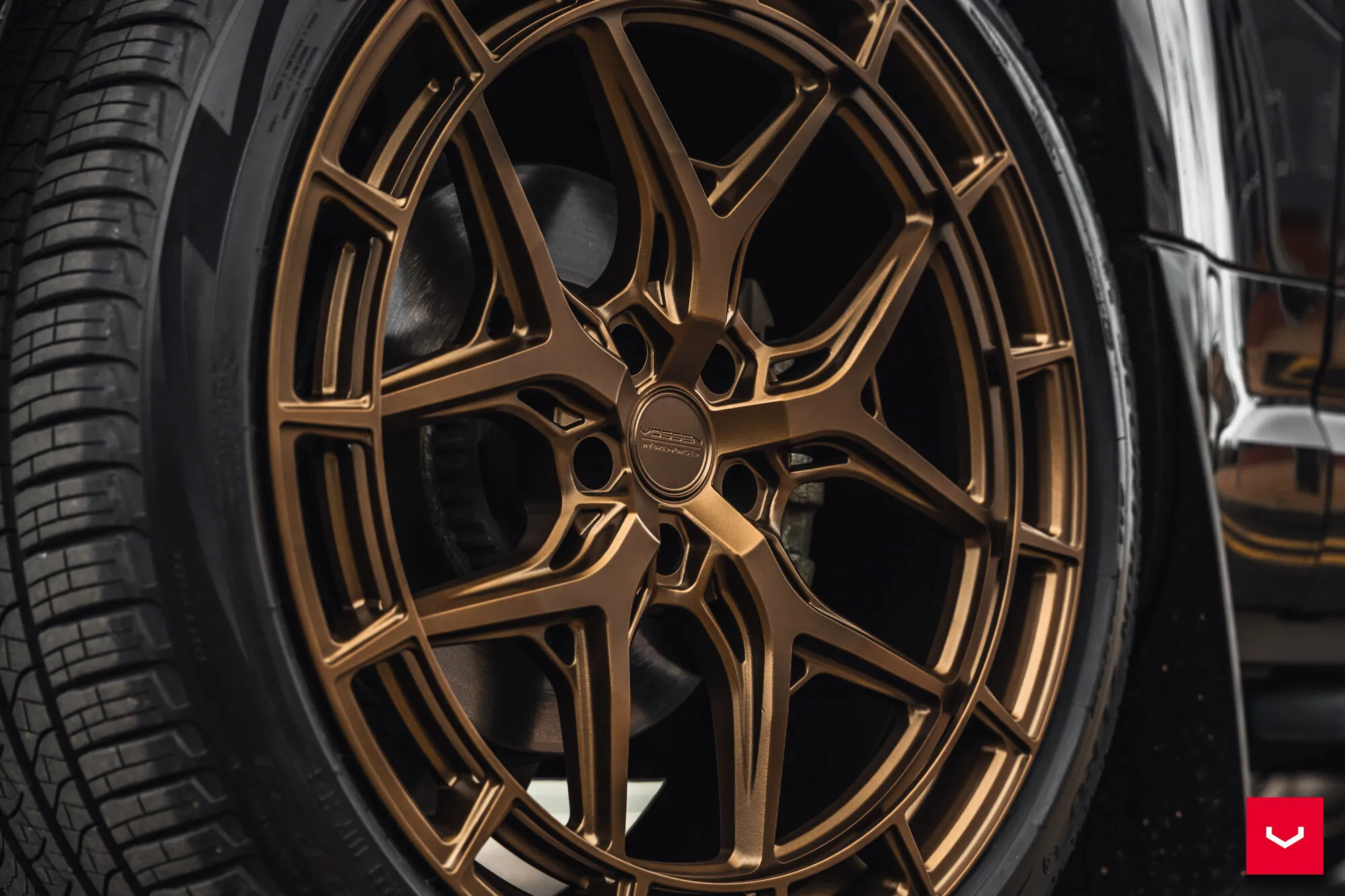 Range Rover Defender - Vossen HFX-1 - Terra Bronze