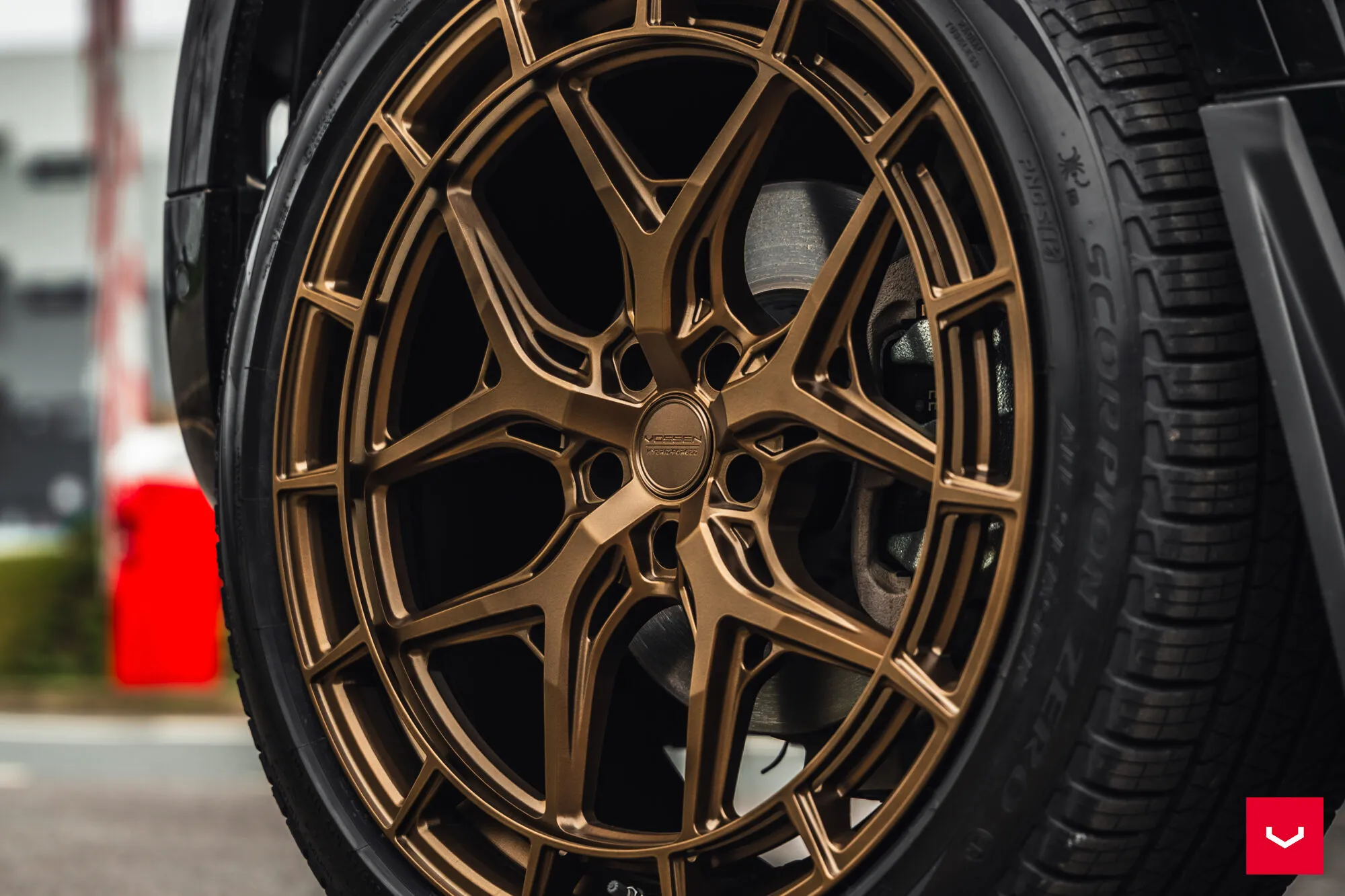 Range Rover Defender - Vossen HFX-1 - Terra Bronze